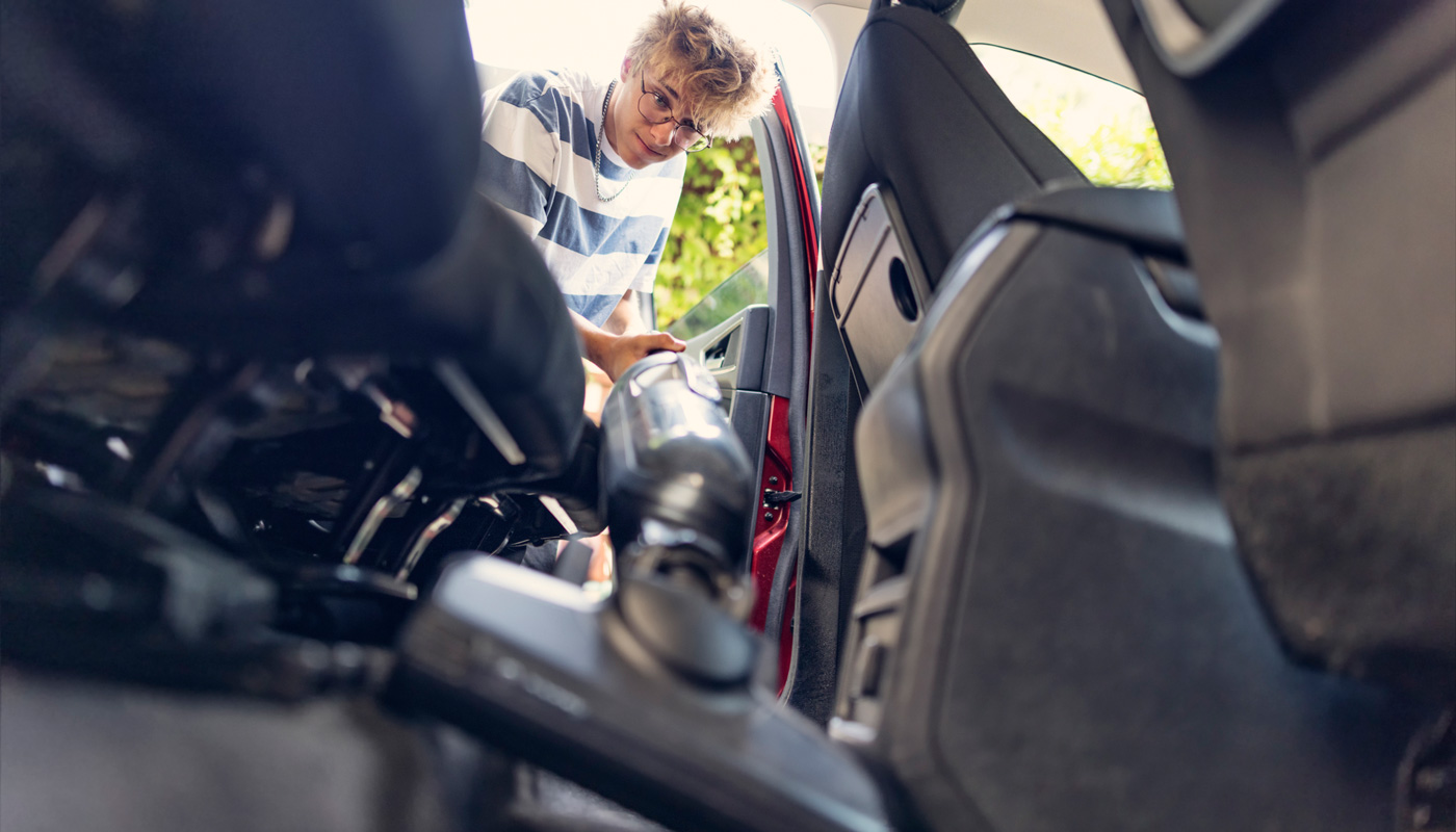How to Clean Your Car's Carpet Like a Pro